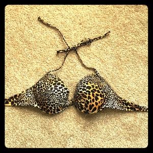 Leopard print wired bikini top